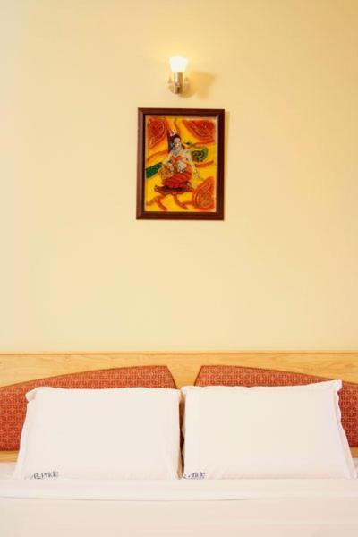 P R Pride Inn Pondicherry Exterior foto