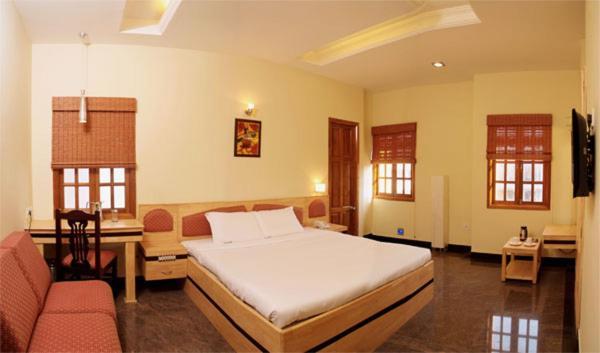 P R Pride Inn Pondicherry Exterior foto